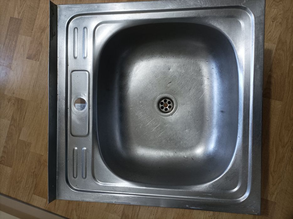 Мойка нержавейка с сифоном.  Б/у. В Отличном состоянии