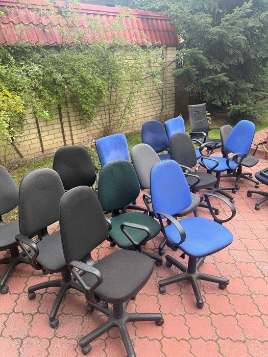 РАСПРОДАЖА офисной мебели стулья кресла на колёсиках стільці крісла