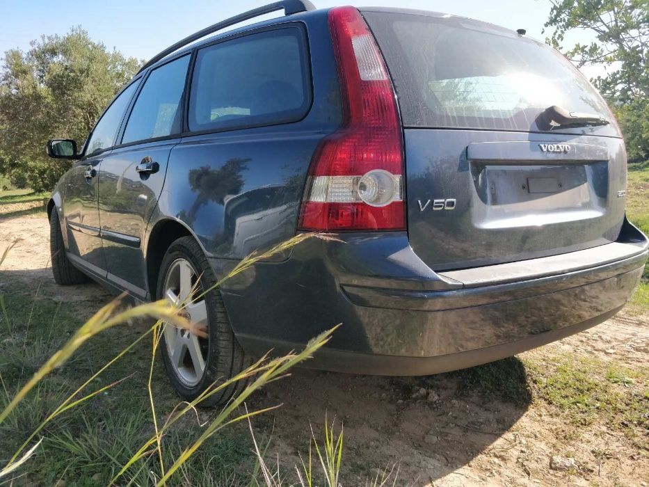 Volvo V40 1.8i 2000 , Volvo V50 2.0d 2005 Para Peças