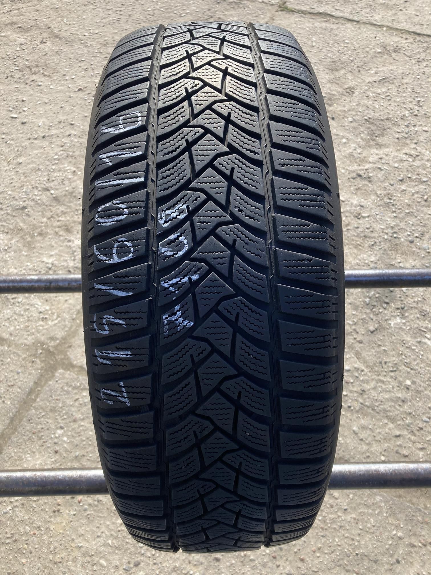 215/60/16 Dunlop Winter Sport 5 99H