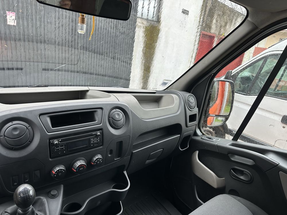 Renault master frigorifica contentor