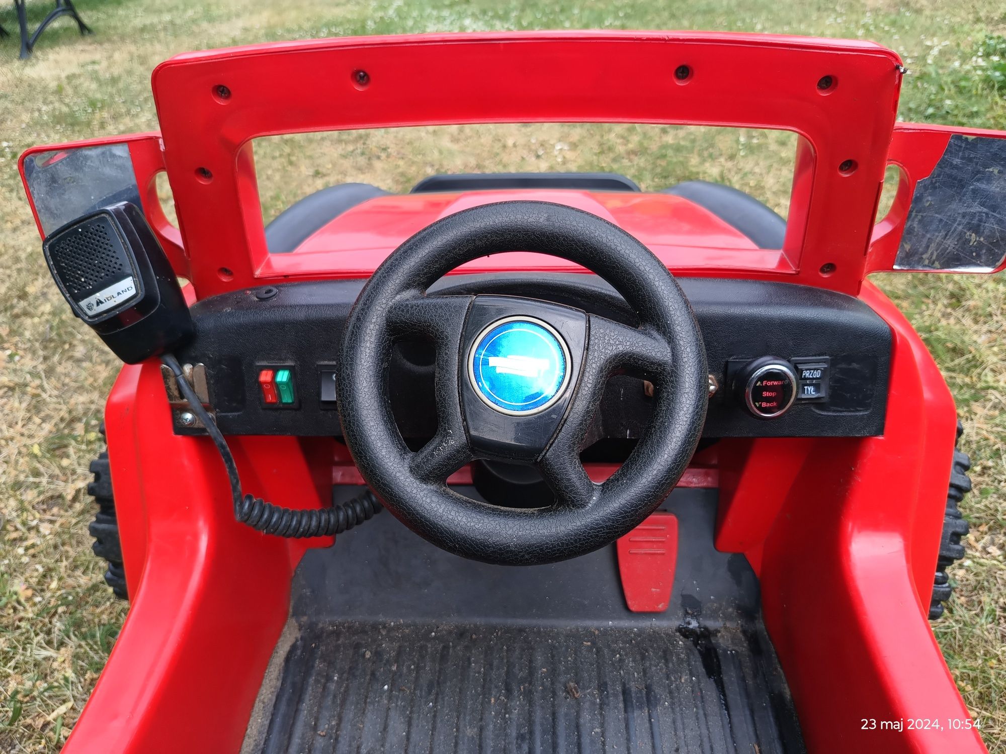 Autko jeep na akumulator