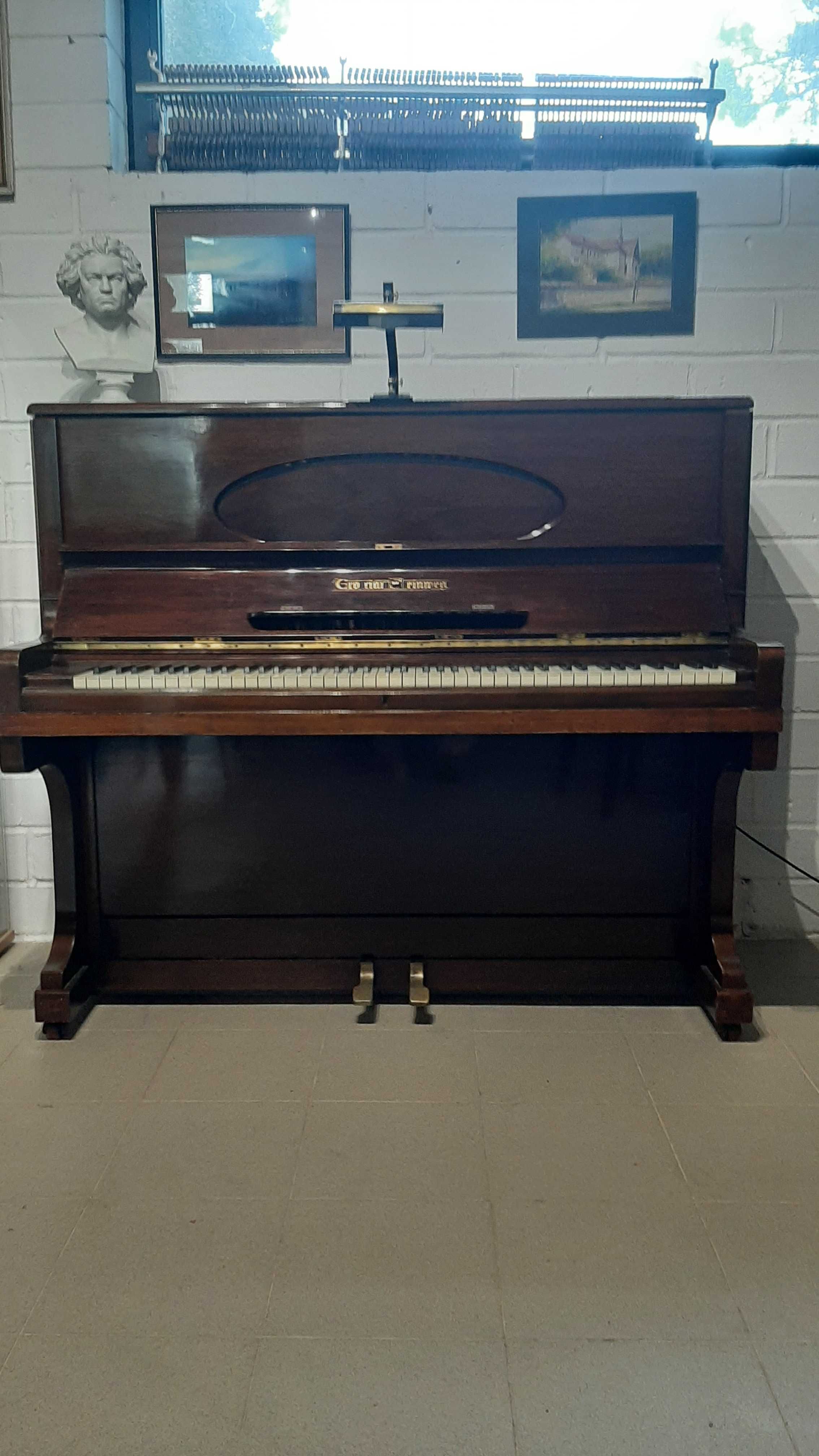 Pianino Grotrian Steinweg 125