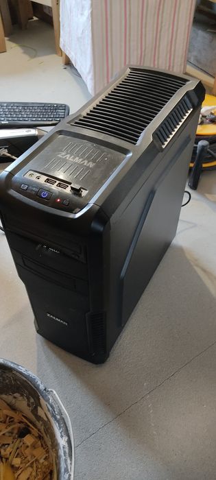 Komputer Zalman Z3 Plus xeon E3 1271 V3, GTX1070 8GB 16GB RAM, 1TB SSD