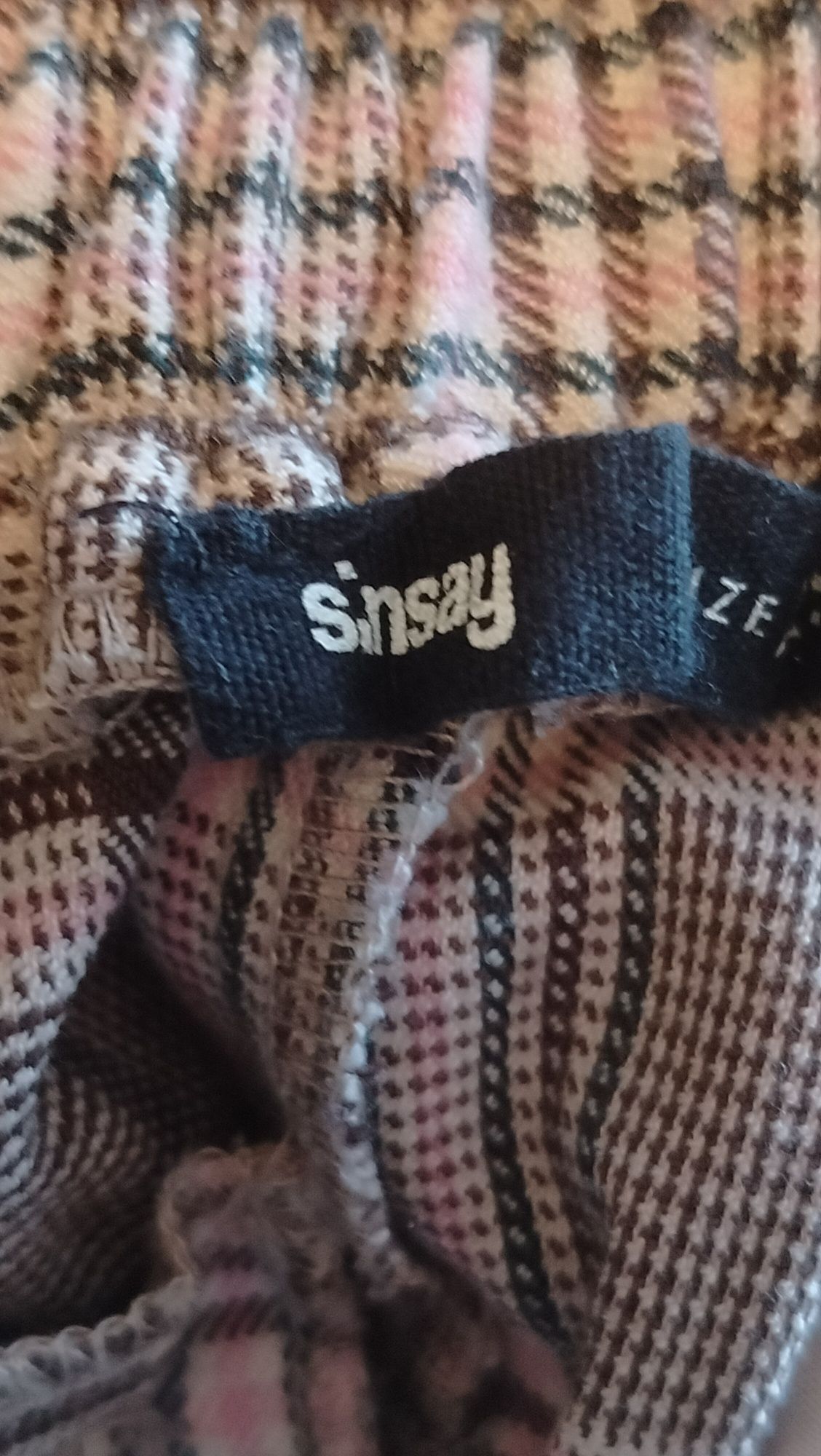 Spodnie różowy szary czarny w kratkę kratka sinsay XXS modne