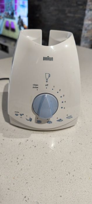 Liquidificadora Braun sem copo
