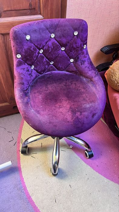 Fotele  kosmetyczne fioletowe glamour