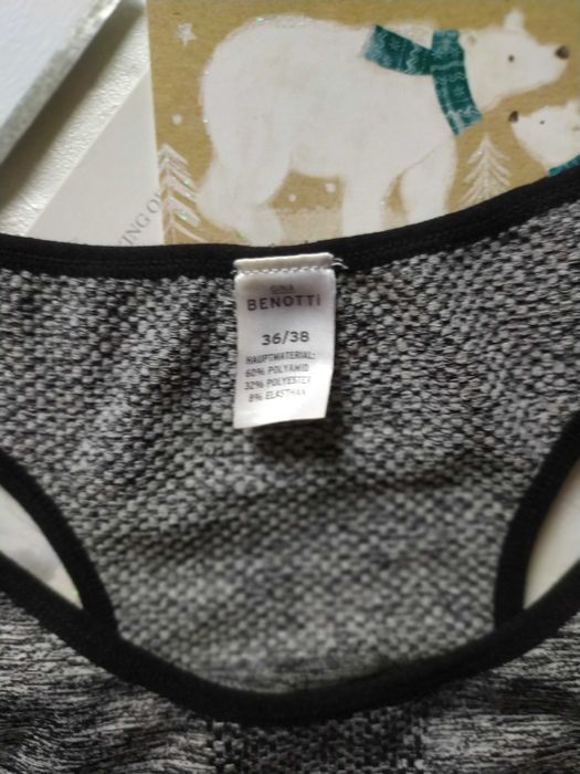 Спортивні  жіночі футболки р-36/38 відмінний стан