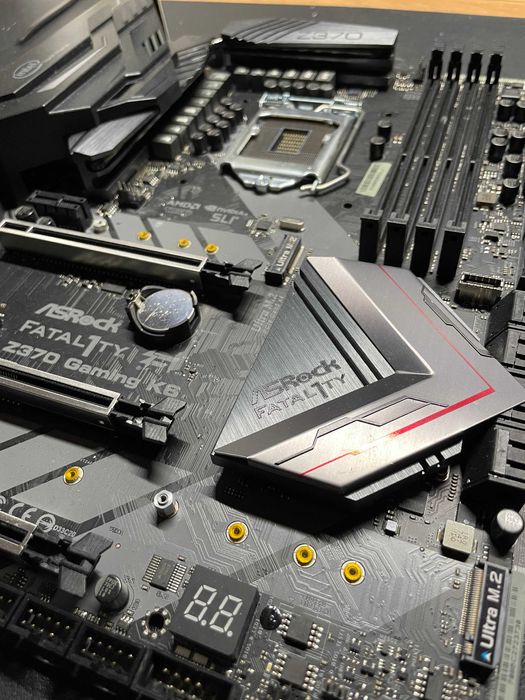 Płyta ASRock Fatal1ty Z370 Gaming K6 komplet 100% sprawna Win11 Pro