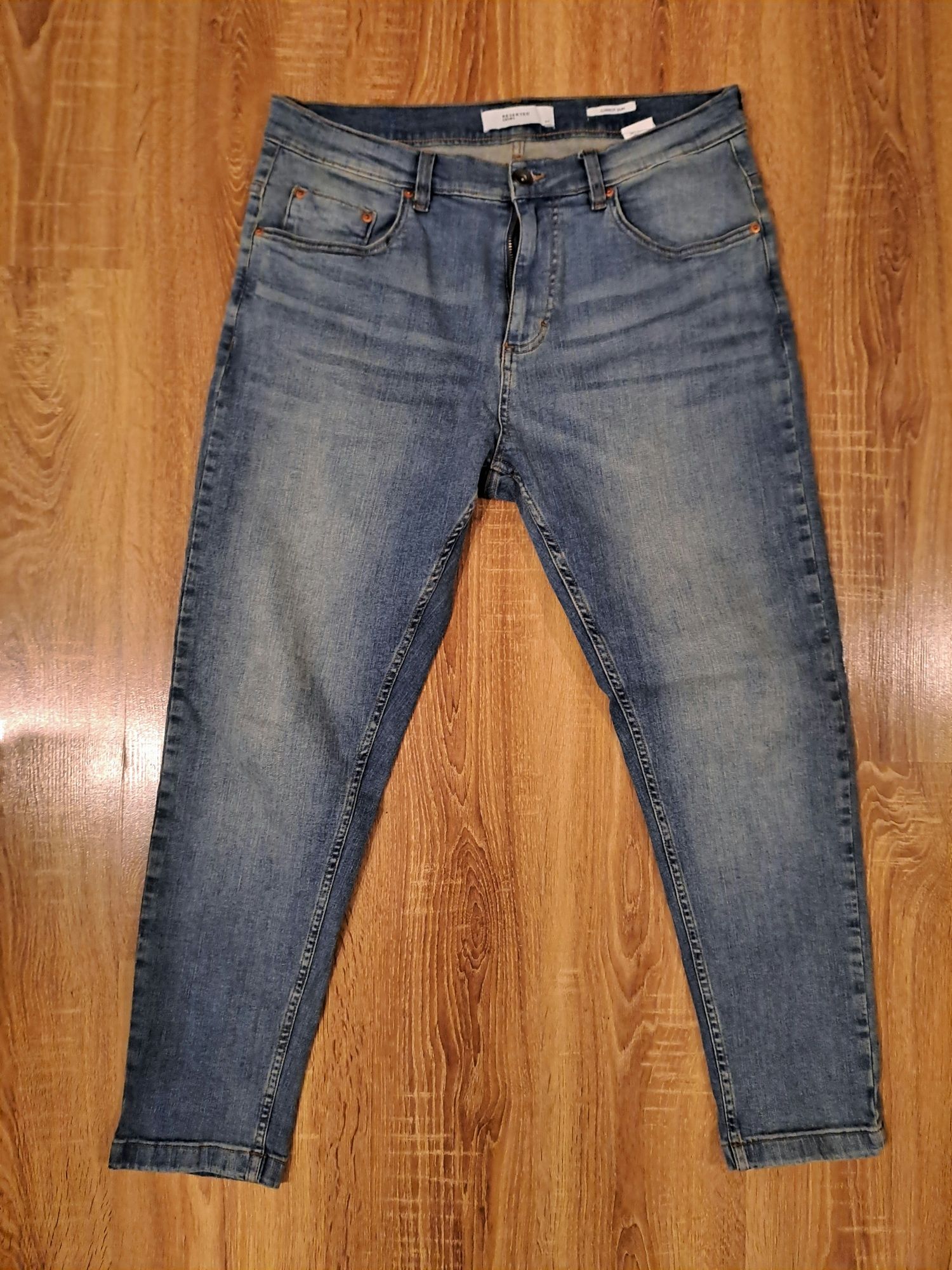Spodnie jeans męskie Reserved carrot slim W34
