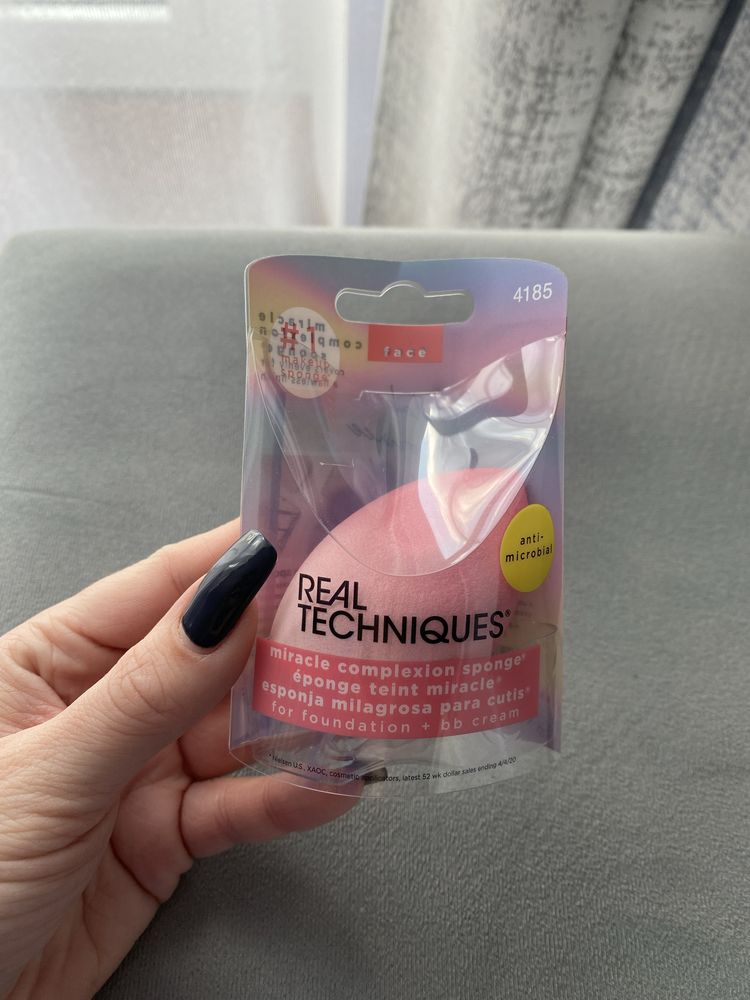 Gąbeczka do makijażu Real Techniques face 4185
