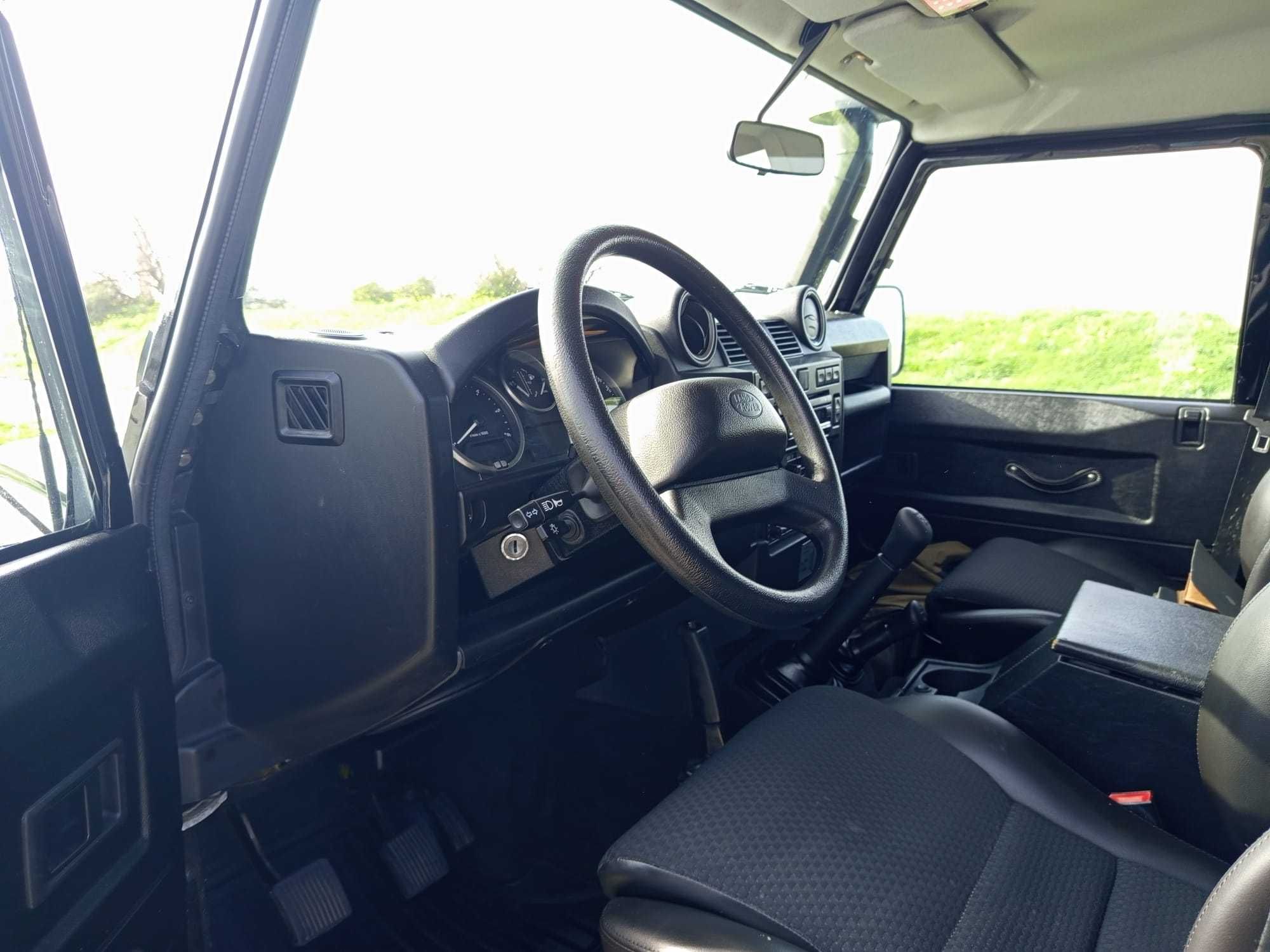 Land Rover Def 110 Td4 7 lugares, versão 60 anos full extras