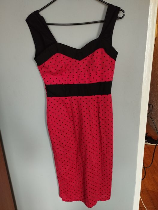 Czerwona dopasowana sukienka groszki grochy kropki vintage retro 36