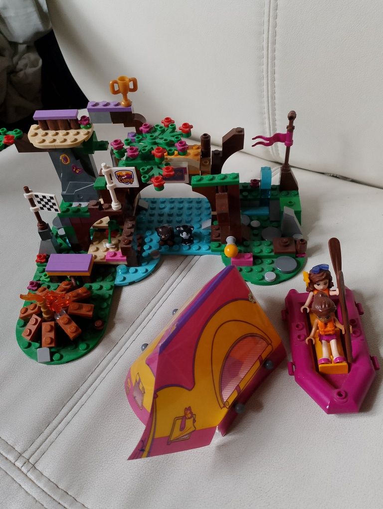 LEGO friends spływ pontonem
