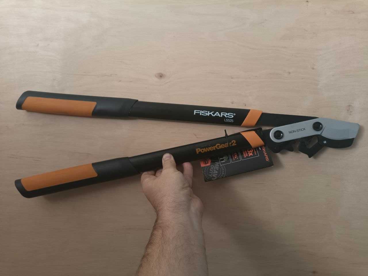 Комплект ножницы и секатор сучкорез Fiskars