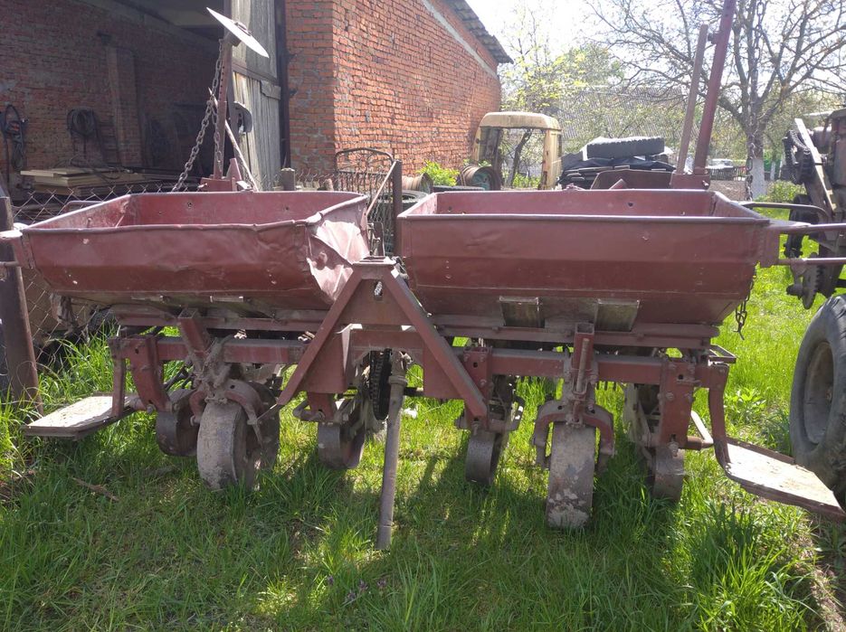 Картоплесаджалка КС 4Б