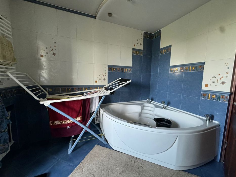 168 метров. Центр. 5/10 эт. Новый дом. ГАЗ. Ремонт. ул. Б.Хмельницкого