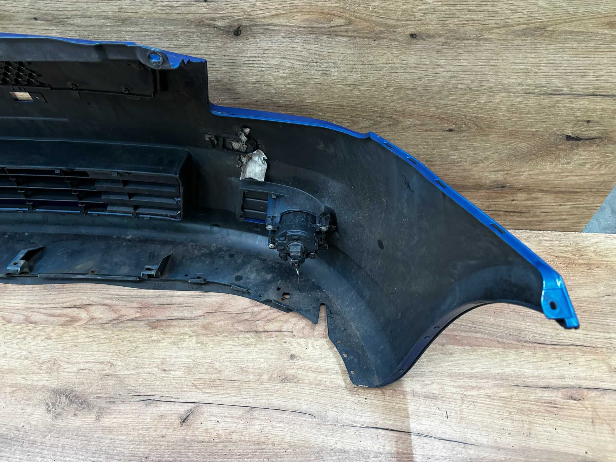 Zderzak przedni Suzuki Swift Mk6 kolor zcg