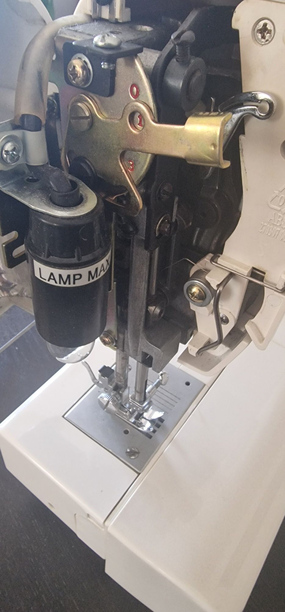Maquina de costura