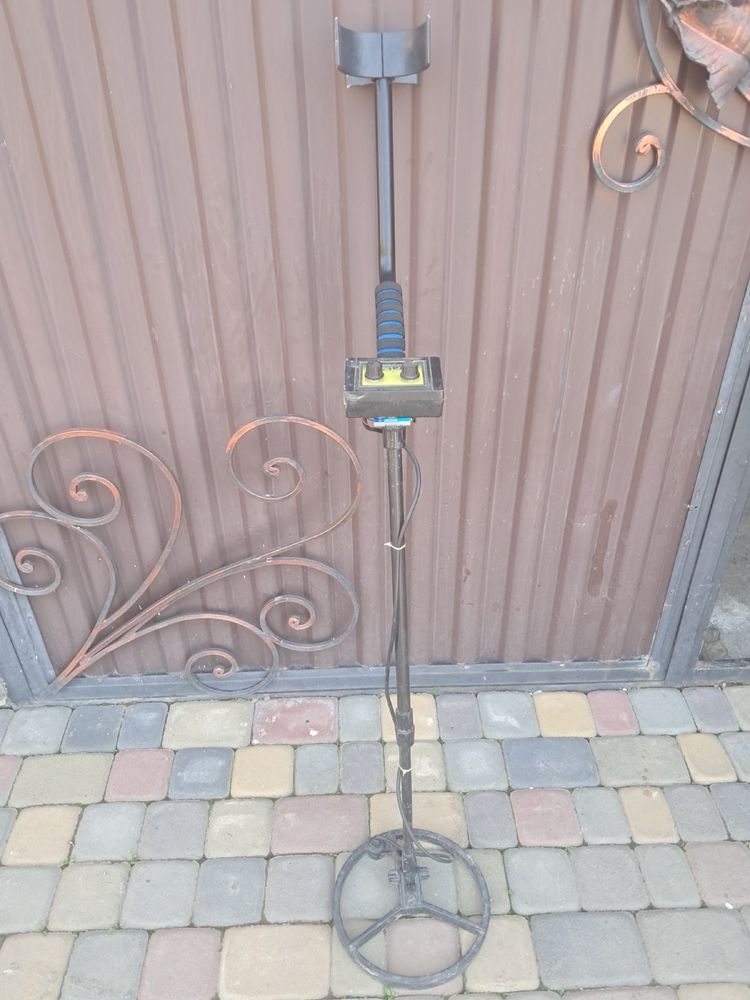 Продам метало іскатіль