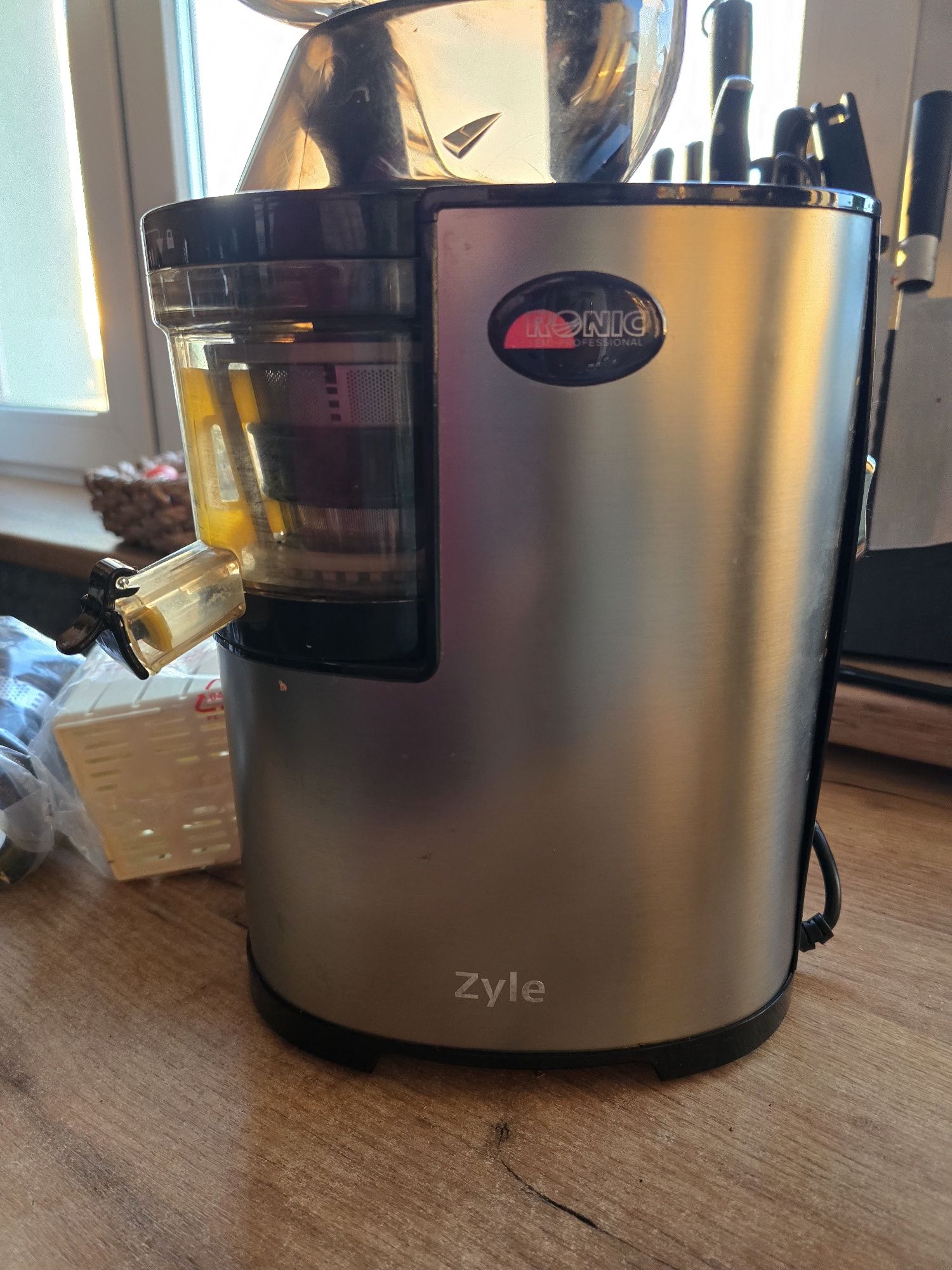 Wytlaczarka wolnoobrotowa ZYLE RONIC -