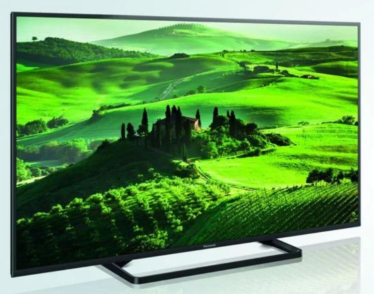 OKAZJA! -50% 42” SMART TV Panasonic Viera Model Robert Lewandowski
