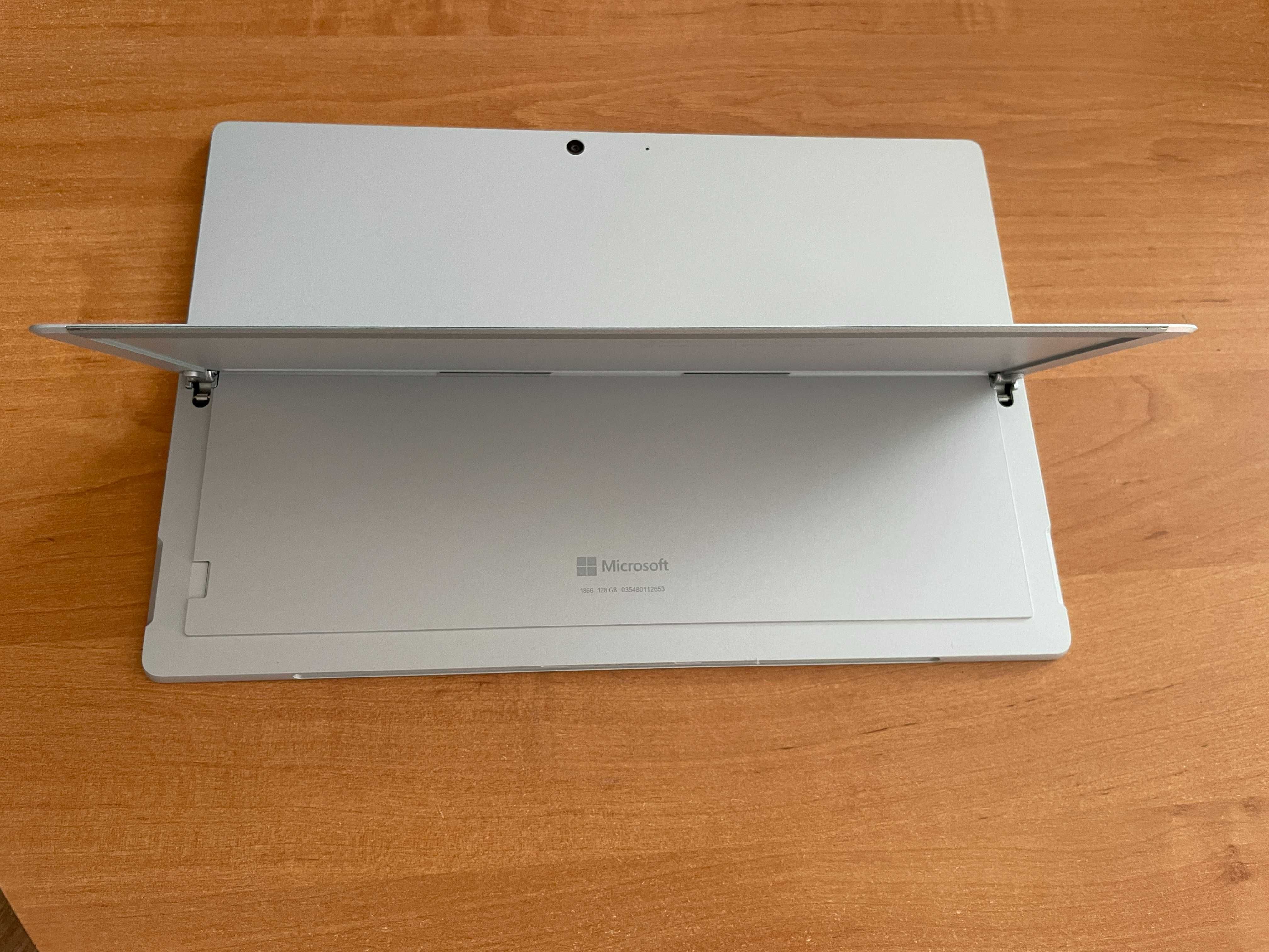 Microsoft Surface Pro 7. Windows 10 pro/ i3/4gb/ssd 128.