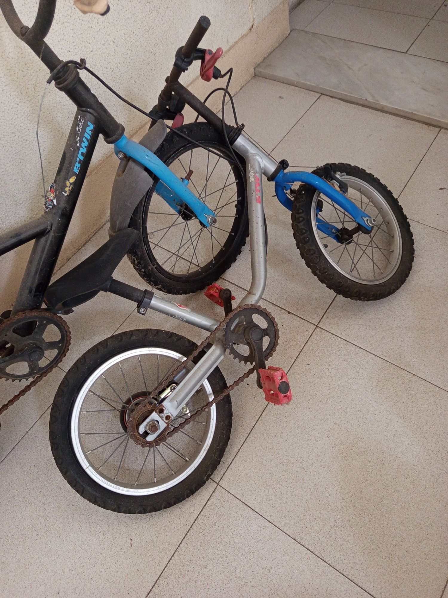 Bicicleta criança para desocupar
