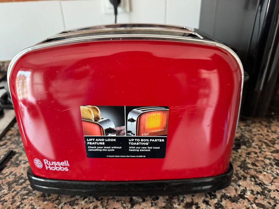 Torradeira Russell Hobbs