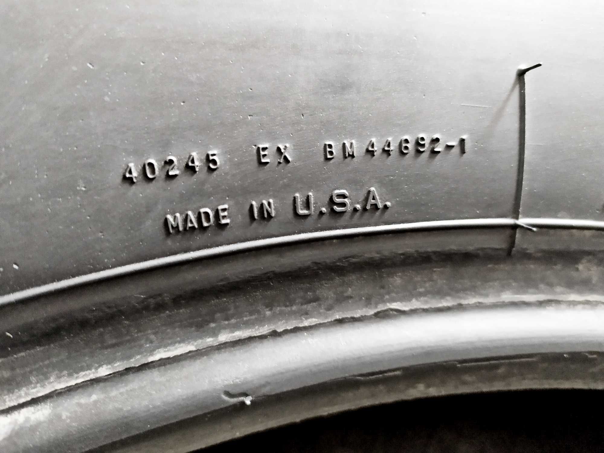 Шини Б/в 255.70.18 комплек Bridgestone