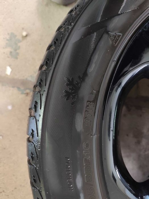 Nissan leaf ,Renault Zoe Felgi z oponami 16cali