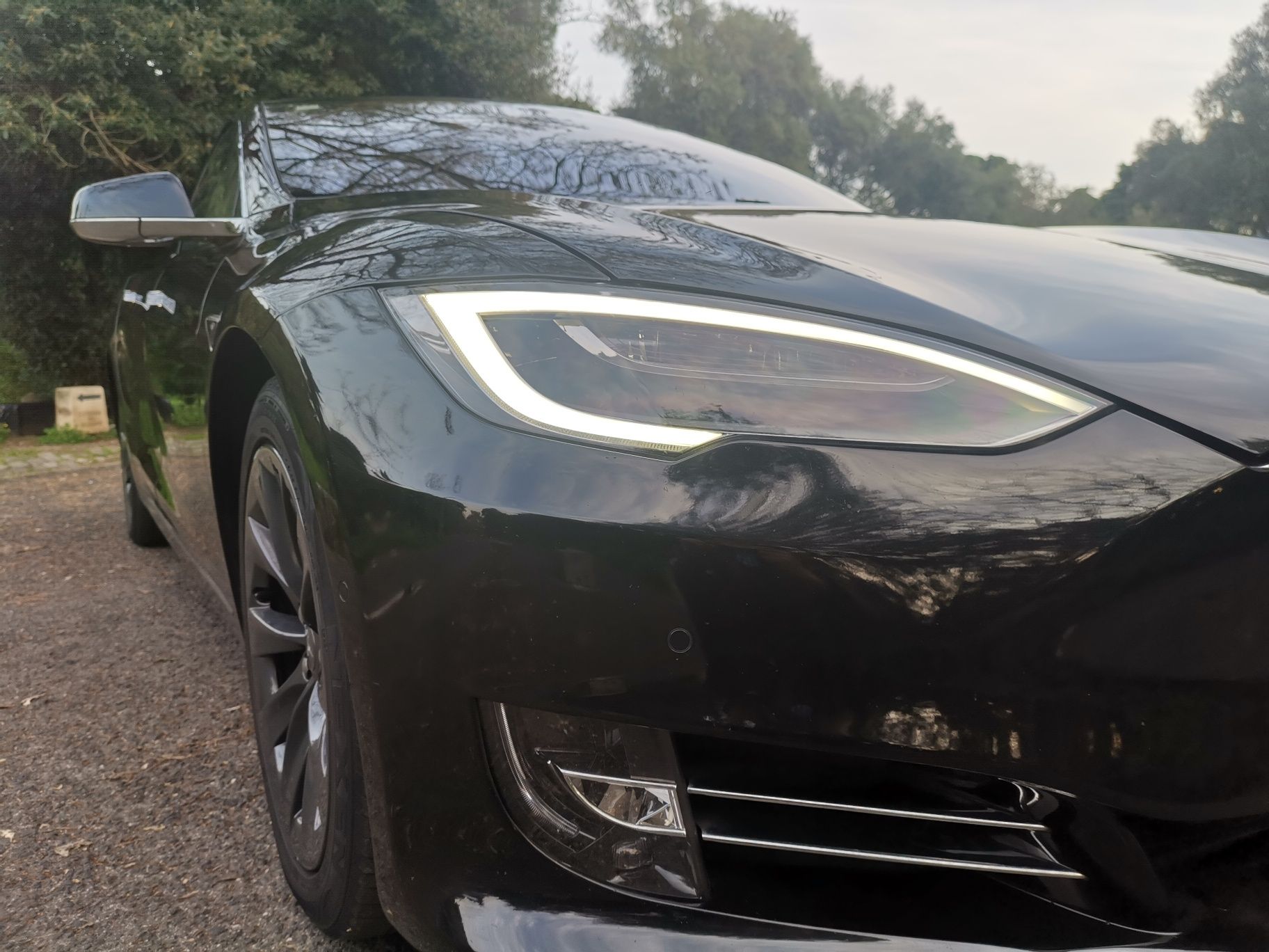 Tesla Model S 75 Carregamentos gratuitos vitalícios