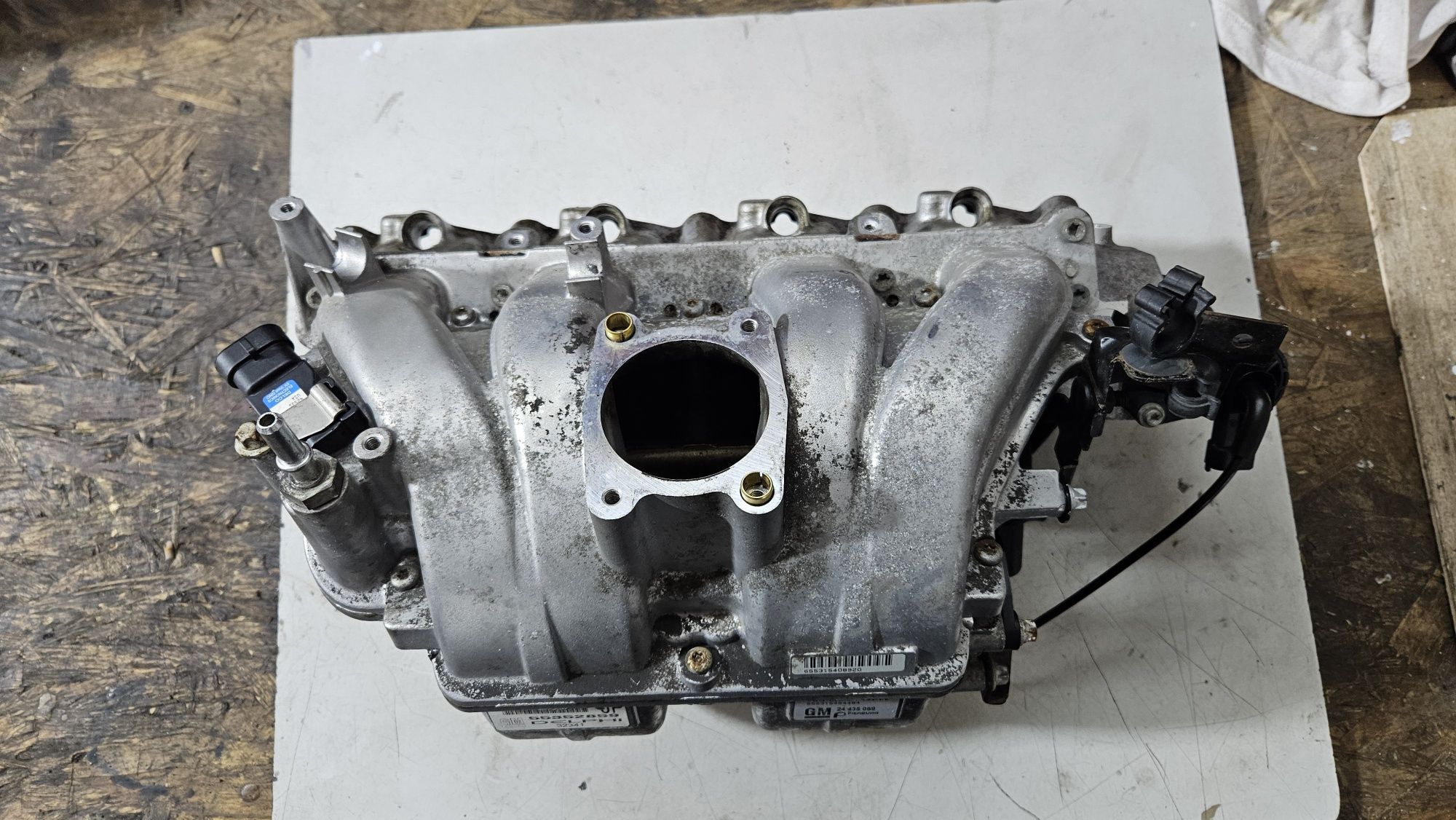 Kolektor ssący nastawnik klap z16xep 1.6 105km opel astra h zafira b