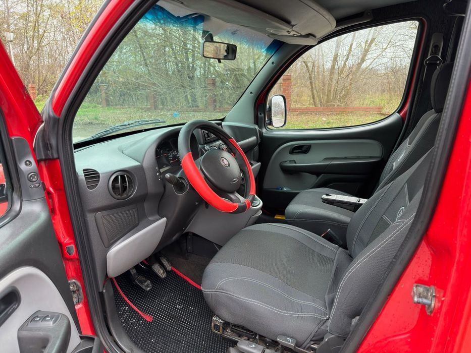 Fiat Doblo 2008 пасажир