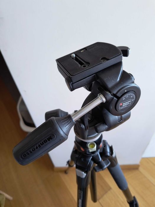 Statyw Manfrotto 055XPROB + głowica Manfrotto 808RC4 z płytką