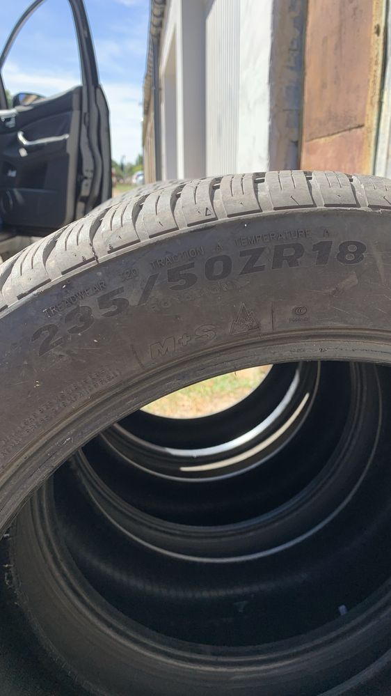 Opony caloroczne 235/50r18