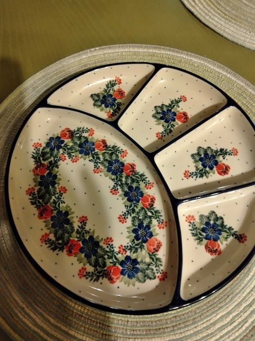 Ceramika Bolesławiec talerz dzielony CA 1535 wianek