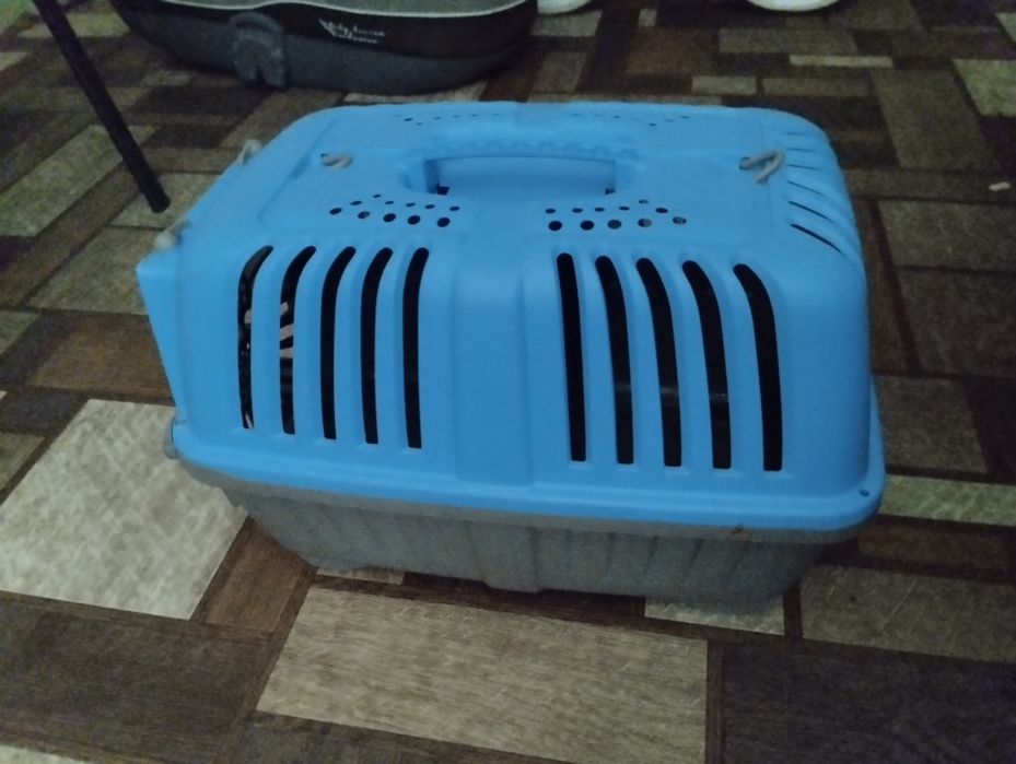 Переноска для тварин