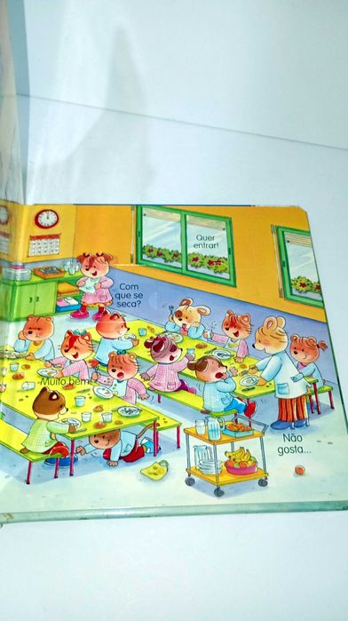 A escola - Olha pela Janela