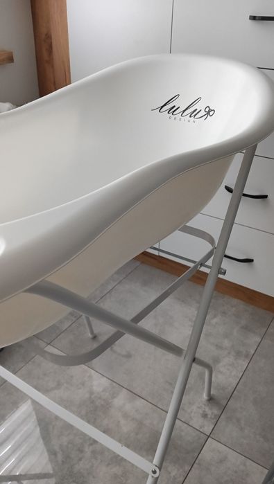 Wanienka że stojakiem lulu