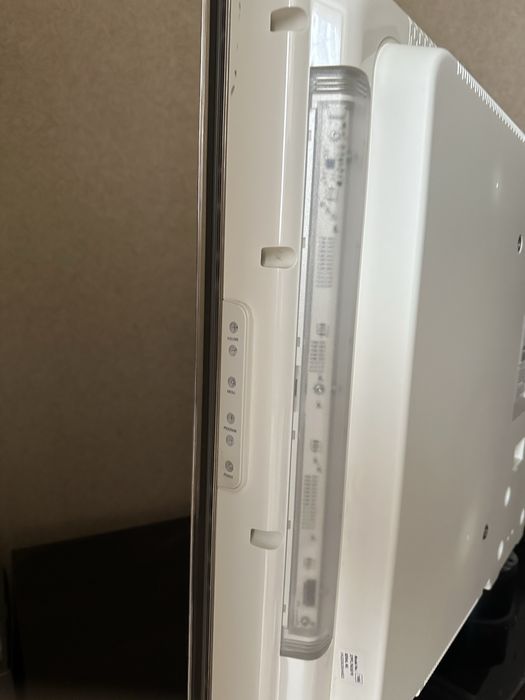 Телевізор PHILIPS 37PFL7603D/10