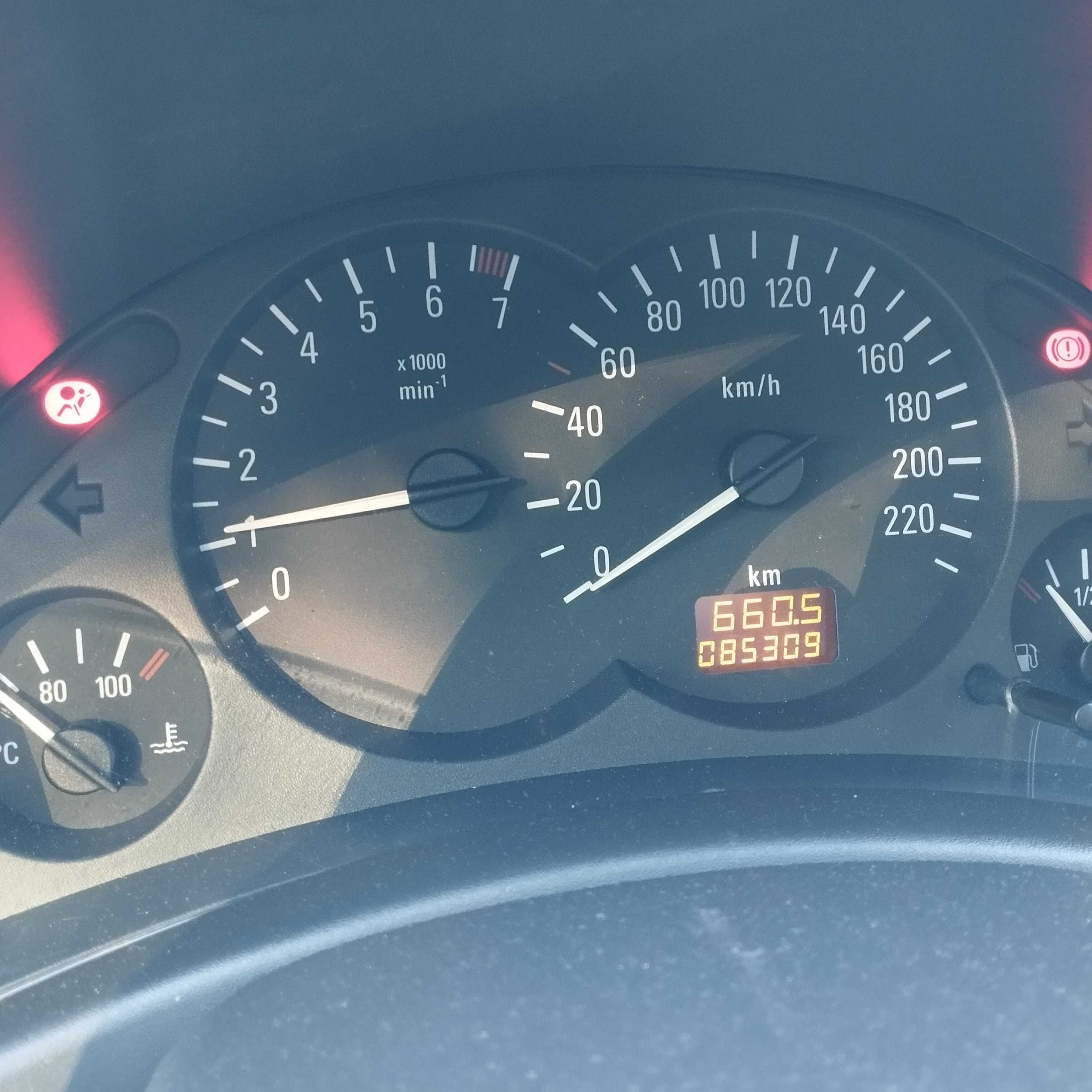 Opel Corsa C 2004r