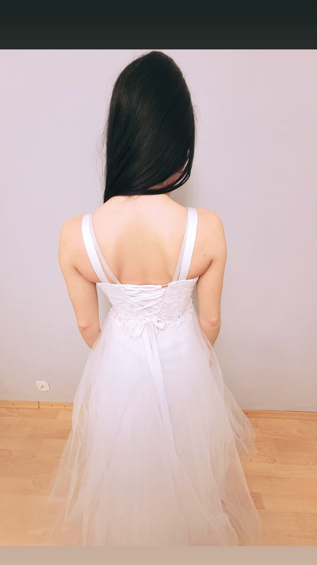Suknia ślubna Swarovski M