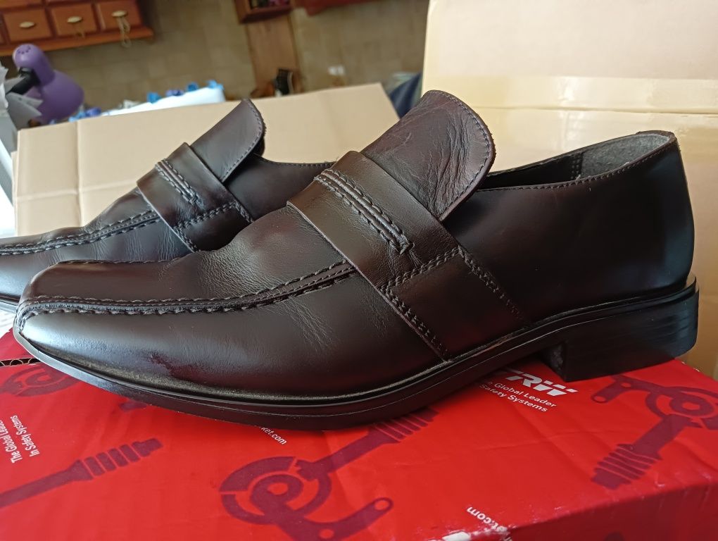 -60% Nowe buty Clarks 41 pantofle 26,5cm mokasyny sztyblety ecco skóra