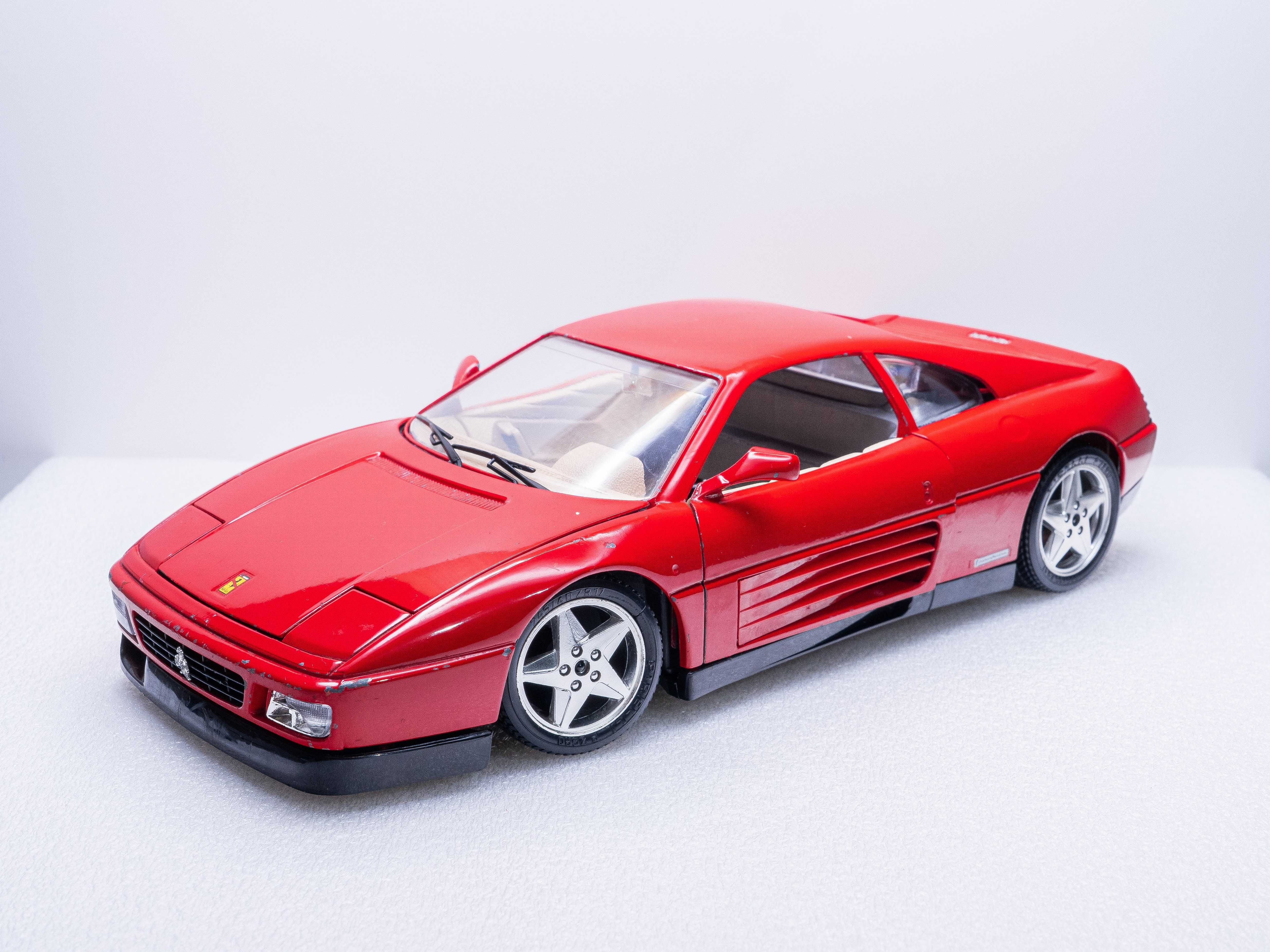 Model samochodu 1:18 BBurago 1989 Ferrari 348 TB