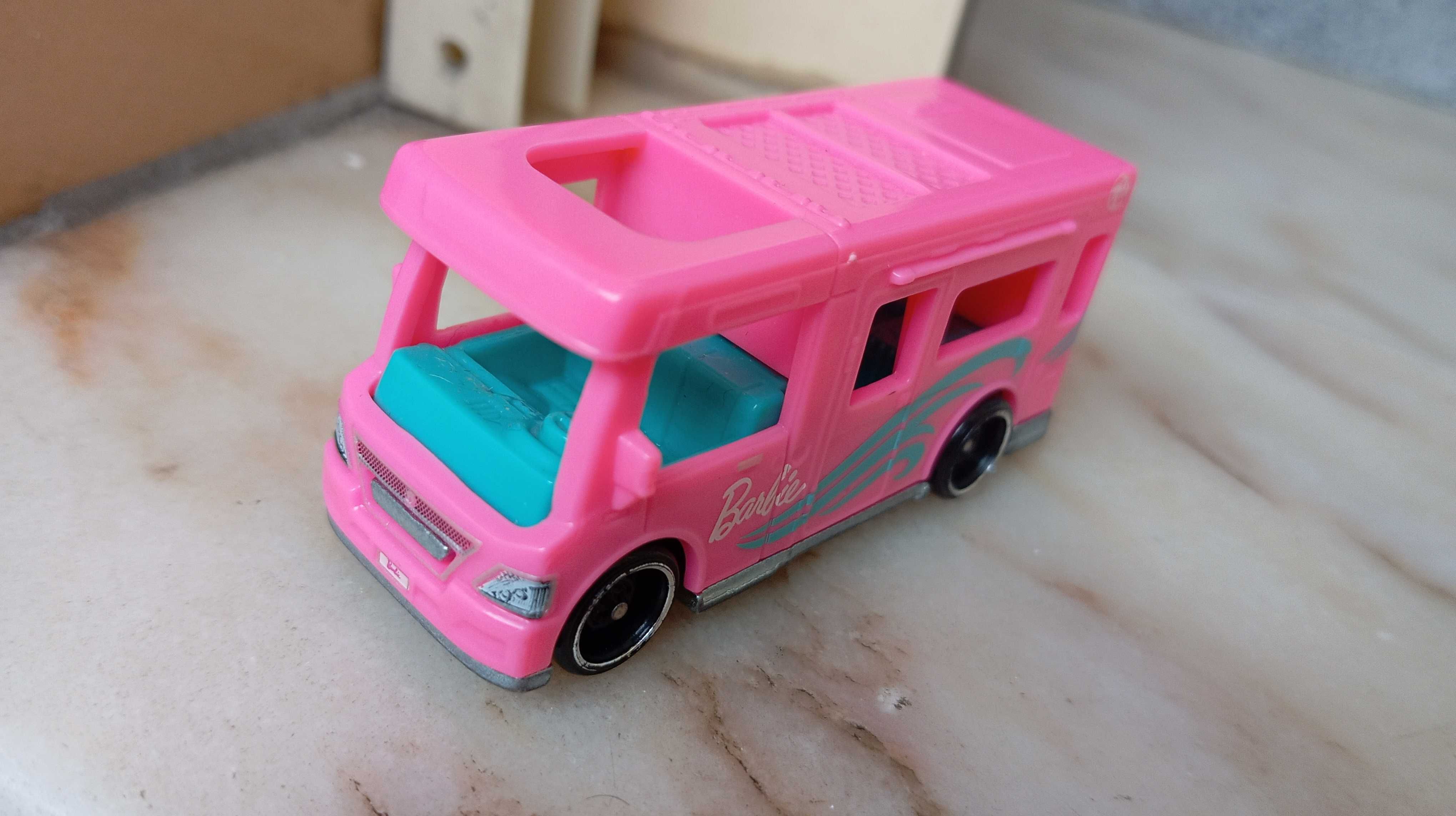 Carro miniatura barbie hotwheeels