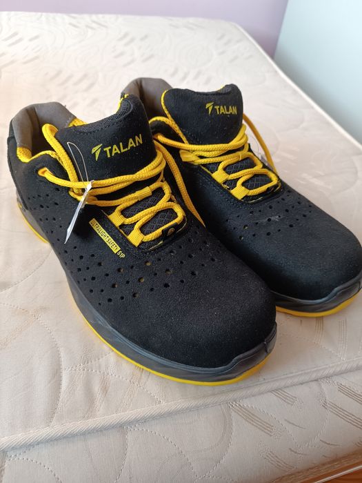 Взуття TALAN 43р 2 пари