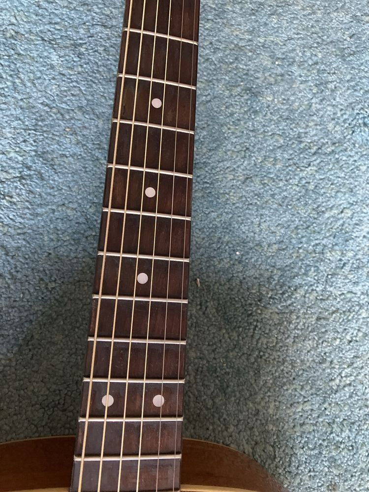 Guitarra acustica Washburn D13N
