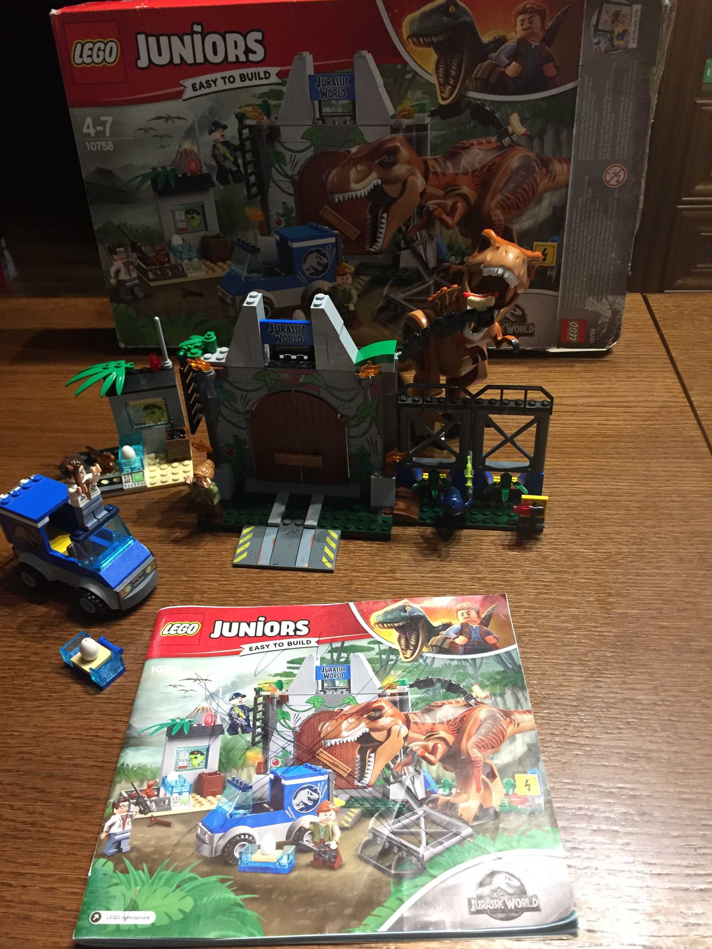 LEGO 10758 Jurassic World - 100% kompletne