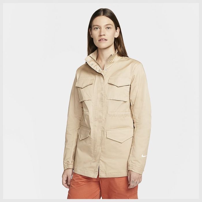 Nike куртка розмір S M